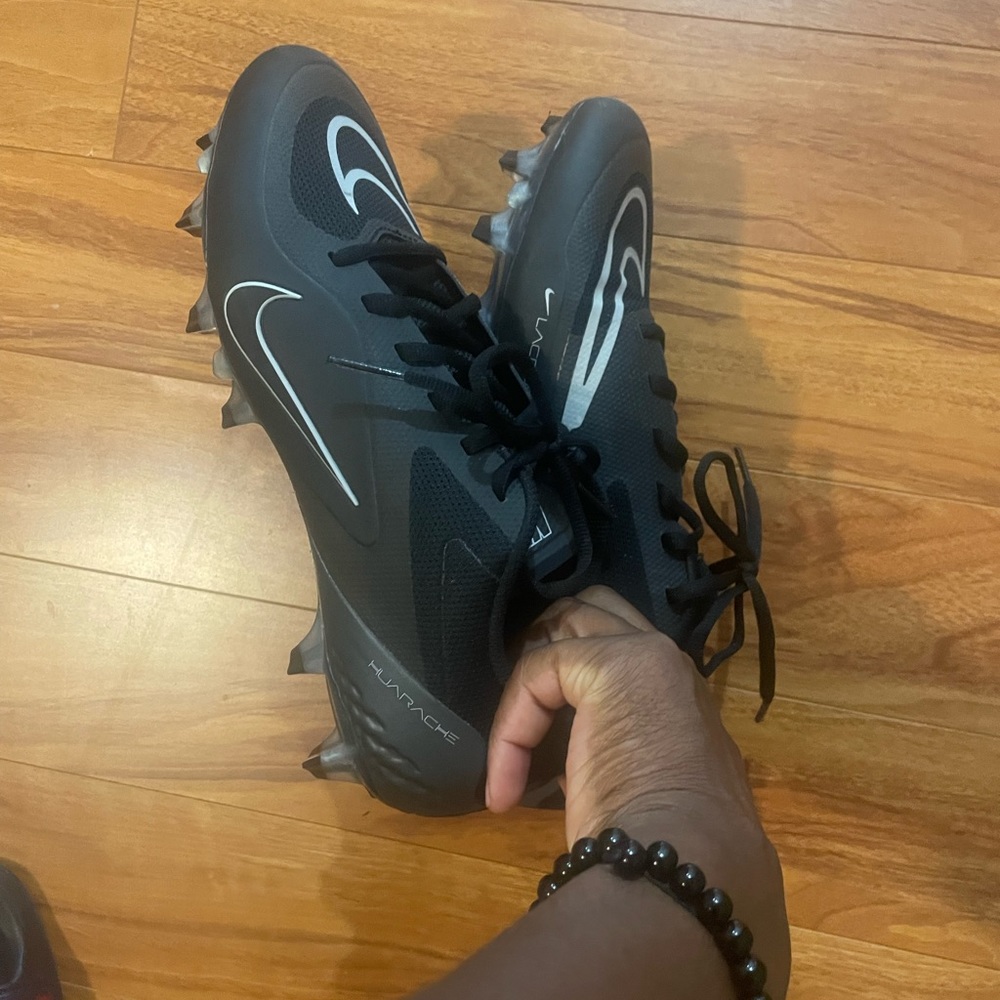 Nike Huaraches - Picture 8 of 8
